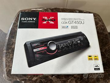Autoradio con CD con frontalino estraibile