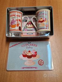 Set Di 2 tazze in scatola di Latta