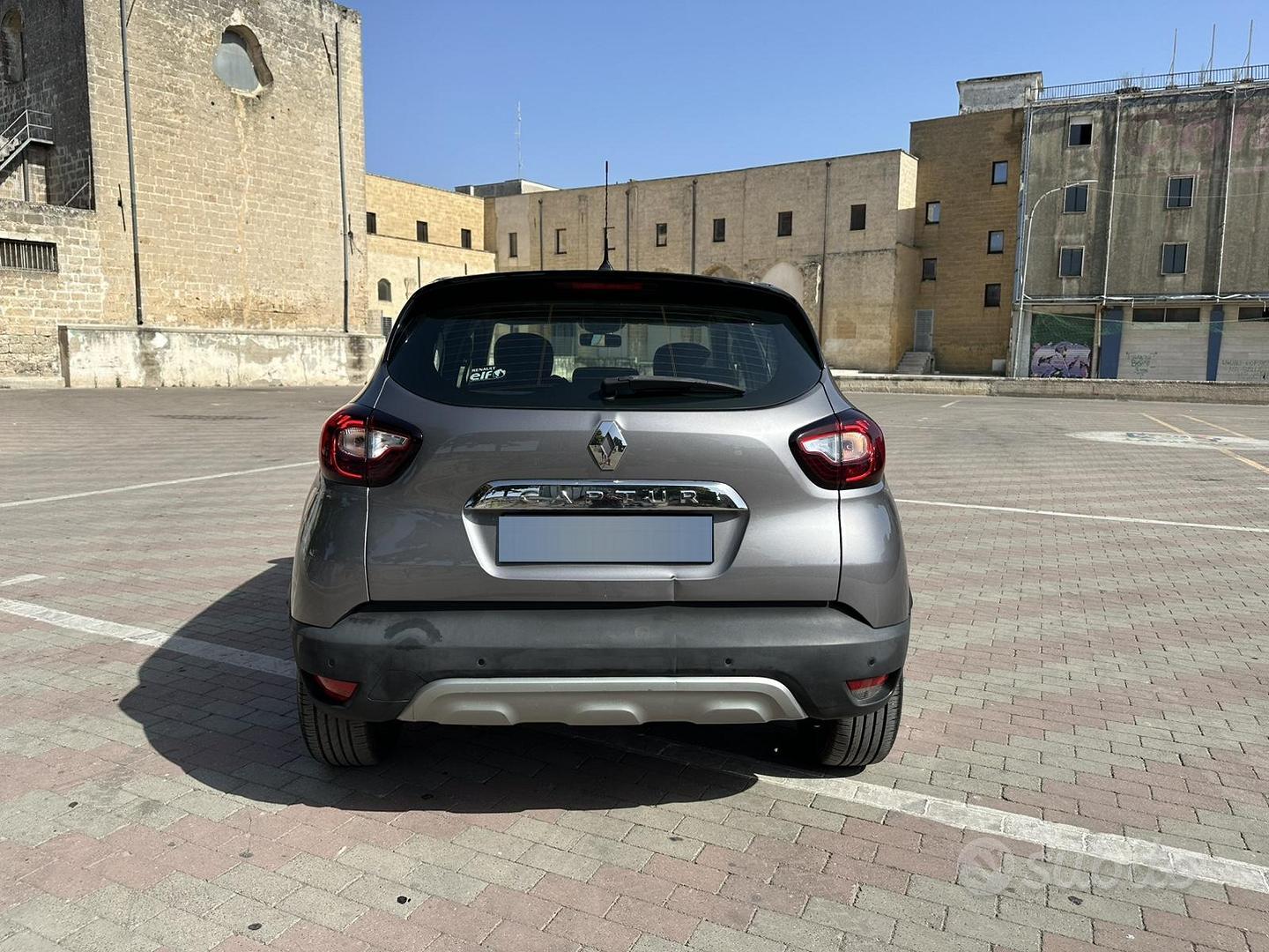 Renault Captur 2018 photo 2