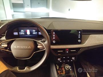 Subentro leasing Skoda kamiq black dots 115cv man