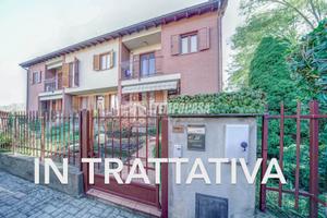 VILLETTA A SCHIERA DI TESTA CON 3 CAMERE IN CLASSE