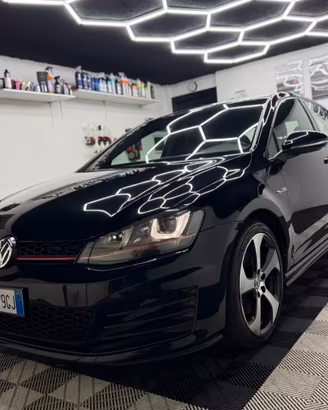 Volkswagen Golf GTI 2.0 TSI 220cv DSG