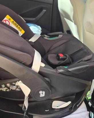 Ovetto-seggiolino Maxi cosi+base isofix 360 gradi