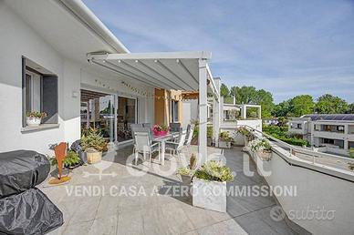 Attico / Mansarda di 130 m² con 4 locali e box aut
