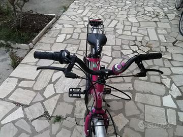 Mountain bike ragazza