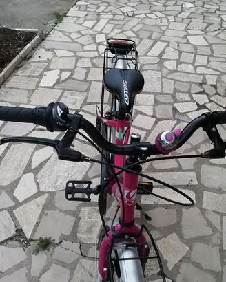 Mountain bike ragazza