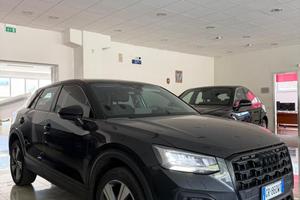 AUDI - Q2 - 30 TDI S tronic Identity Black