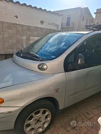 MULTIPLA 10/2000 