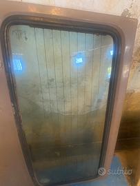 Lunotto posteriore a112