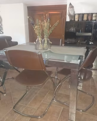 Tavolo in vetro temperato