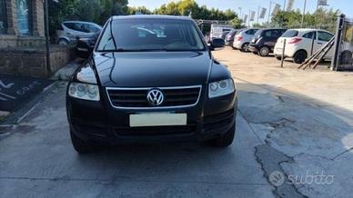 VOLKSWAGEN - Touareg - R5 TDI DPF tiptronic