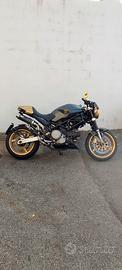 Ducati Monster Dark 620 i.e. 2004 (personalizzata)