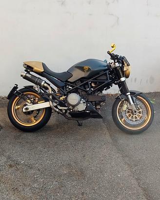 Ducati Monster Dark 620 i.e. 2004 (personalizzata)