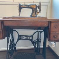 Magnifico mobile Singer anni ‘20