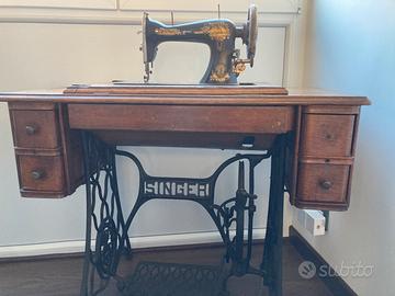 Magnifico mobile Singer anni ‘20