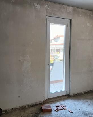 finestre  alluminio bianche con doppio vetro