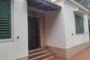 Splendida villa in zona Epipoli