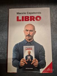 LIBRO - MACCIO CAPATONDA