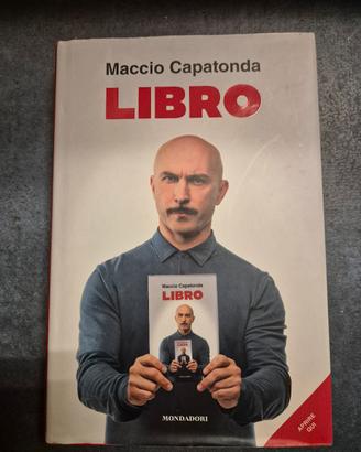 LIBRO - MACCIO CAPATONDA