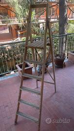 Scaletta vintage legno