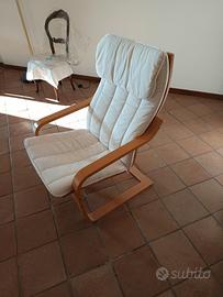 Poltrona IKEA modello POANG