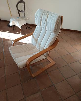 Poltrona IKEA modello POANG