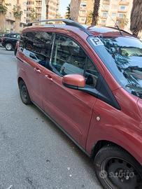 ford tourneo courier
