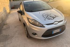 Ford Fiesta 1.4 5 porte Bz.- GPL Titanium