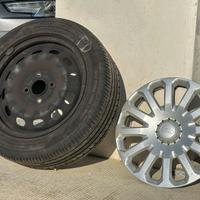 Cerchi e pneumatici estivi 195 55 R15 Ford Fiesta