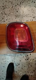 fanale posteriore sinistro con bordo cromato 500x 