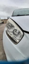 KIA VENGA 2015 - FARO ANTERIORE DESTRO
