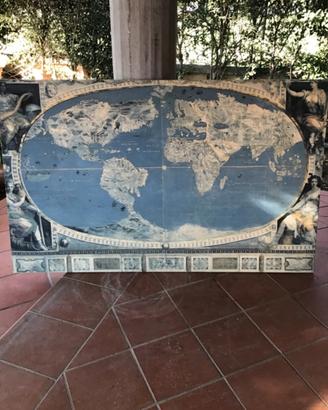 Grande planisfero decorativo su tela, stile cartog