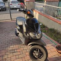 Piaggio Zip SP 50