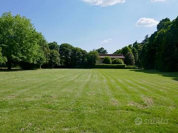 VANTAGGIOSO LOTTO EDIFICABILE: la base perfetta...