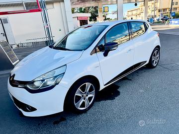 Renault Clio 4 1.5 dCi 5p. Costume National