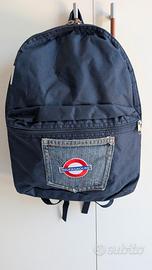 Zaino blu capiente con toppa London Underground