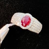 Anello oro bianco diamanti e rubino