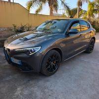 Alfa Romeo Stelvio Veloce Q4 - 210cv - My2020