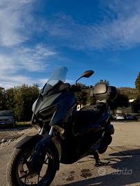 Yamaha X-Max 300 - 2023