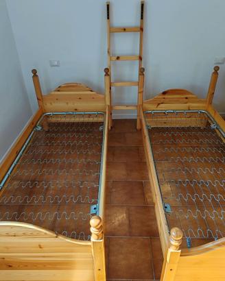 Coppia di letti - letto a castello