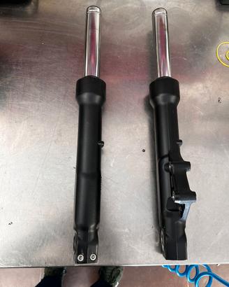 ammortizzatori anteriori beverly 300 del 2025