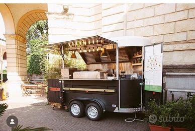 Rimorchio Food Truck panineria hamburgeria