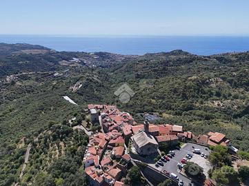 3 LOCALI A CIPRESSA