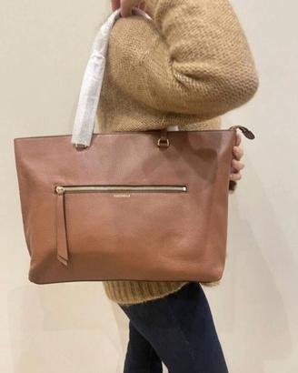 Borsa Coccinelle.