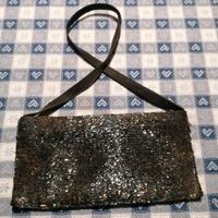 borsa da sera a bustina con tracolla corta