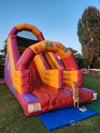 SCIVOLO GONFIABILE DA GIARDINO PER BAMBINI
