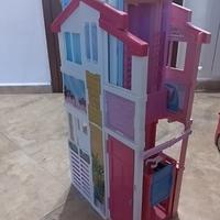 Barbie: Casa Malibu, Camper, Vespa, Bambole e vari