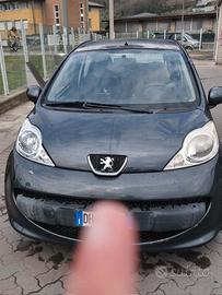 Peugeot 107 Sweet Years 2007 quasi 180.000 km
