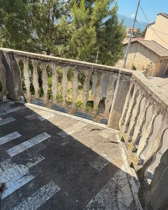 In centro storico con terrazzo panoramico e garage
