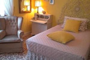 Stanza ad uso singolo in appartamento tri